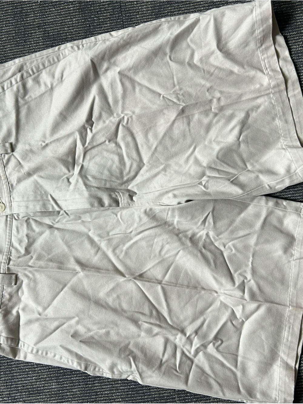 Ashworth Men's Light White Flat-Front Shorts